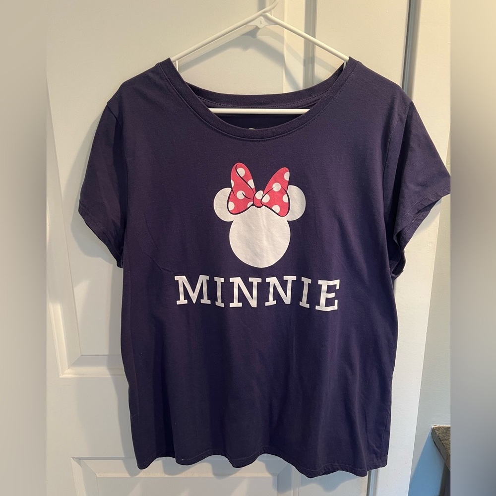 Disney Navy Blue Minnie Mouse t-shirt.                    Women’s size XL